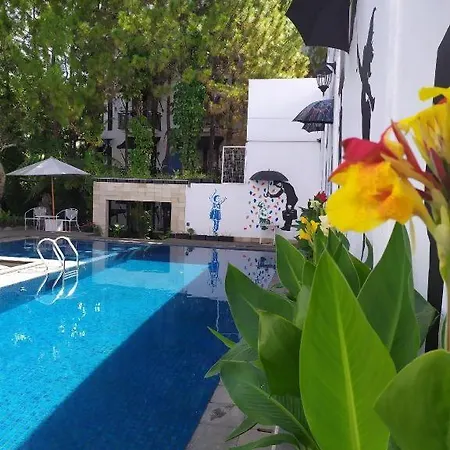 The Silk At Dago Boutique Hotel